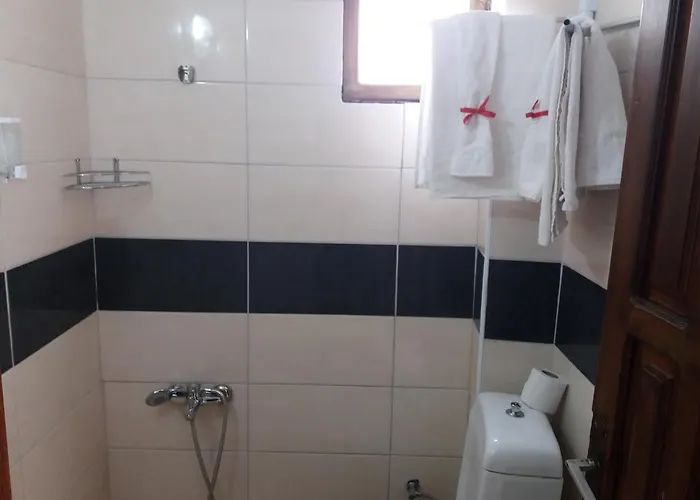 Bed and Breakfast Gray Wolf