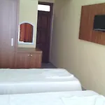 Gray Wolf Готель типу 