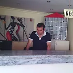 Gray Wolf Готель типу 